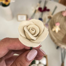 Rosa Blanca de Cerámica