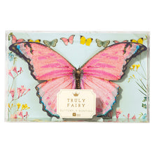 <transcy>Butterfly Garland</transcy>